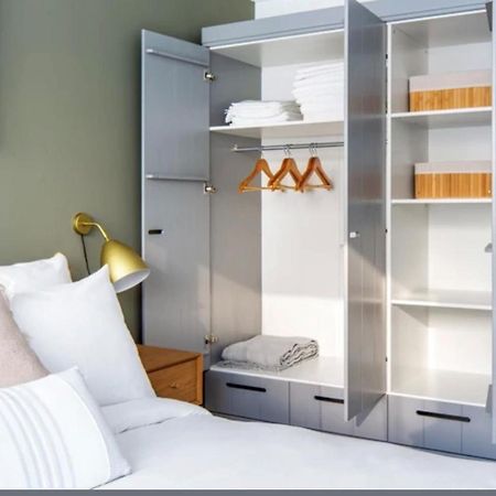 Bright 1Bedroom Apartment Centrally Located With Most Beautiful Views From Seine At 10 Minutes Walking From Beaugrenelle Shopping Mall And Eiffel Tower 巴黎 外观 照片