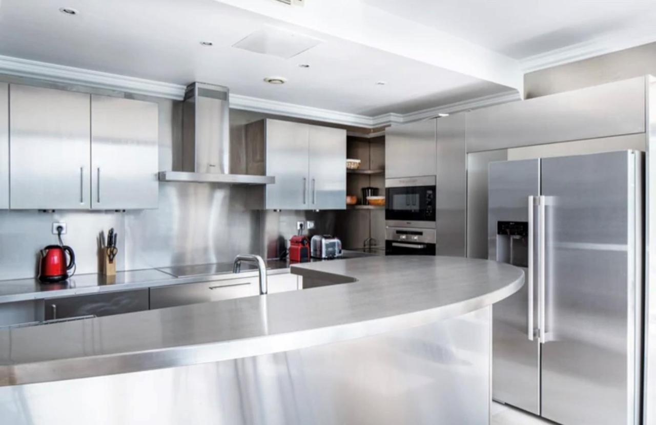 Bright 1Bedroom Apartment Centrally Located With Most Beautiful Views From Seine At 10 Minutes Walking From Beaugrenelle Shopping Mall And Eiffel Tower 巴黎 外观 照片